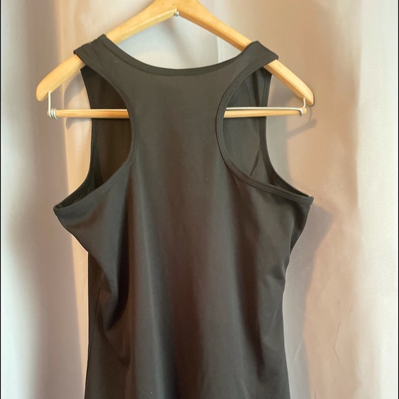Black tank small - Picture 2 of 2